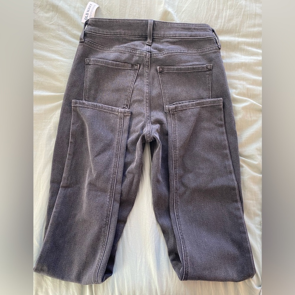 Old Navy High Rise Wow Jeans - Picture 4 of 6
